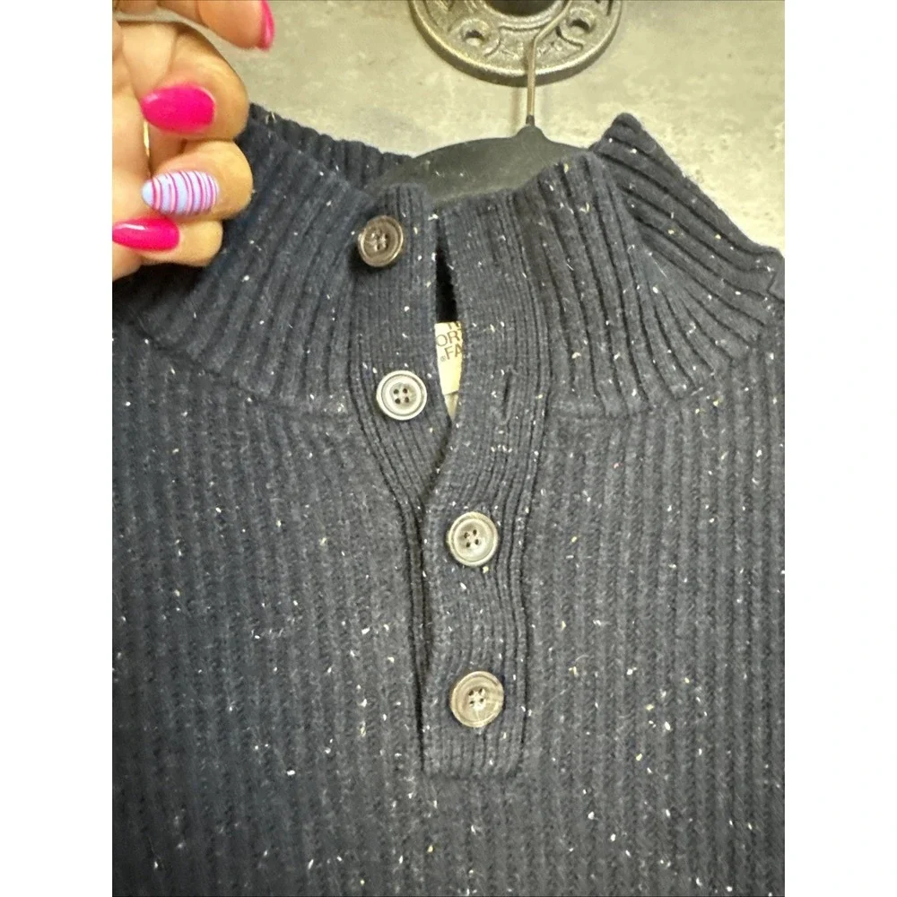 navy blue The North Face Crestview Button Sweater Med